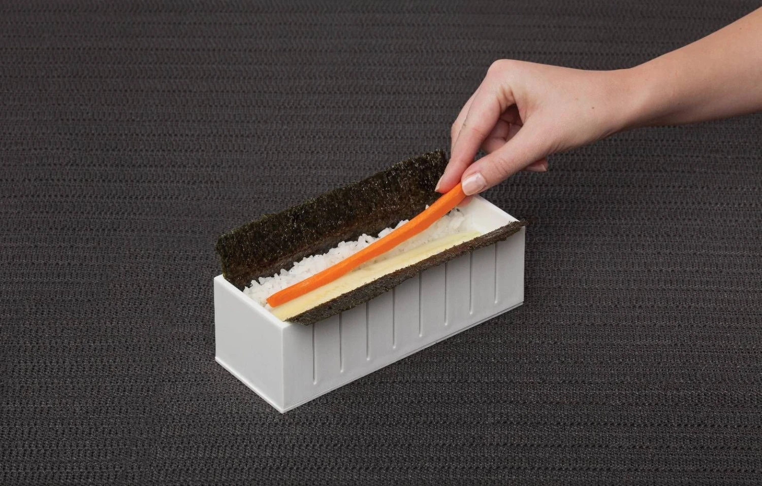 Helen's Asian Kitchen Sushi Making Kit - Image 9