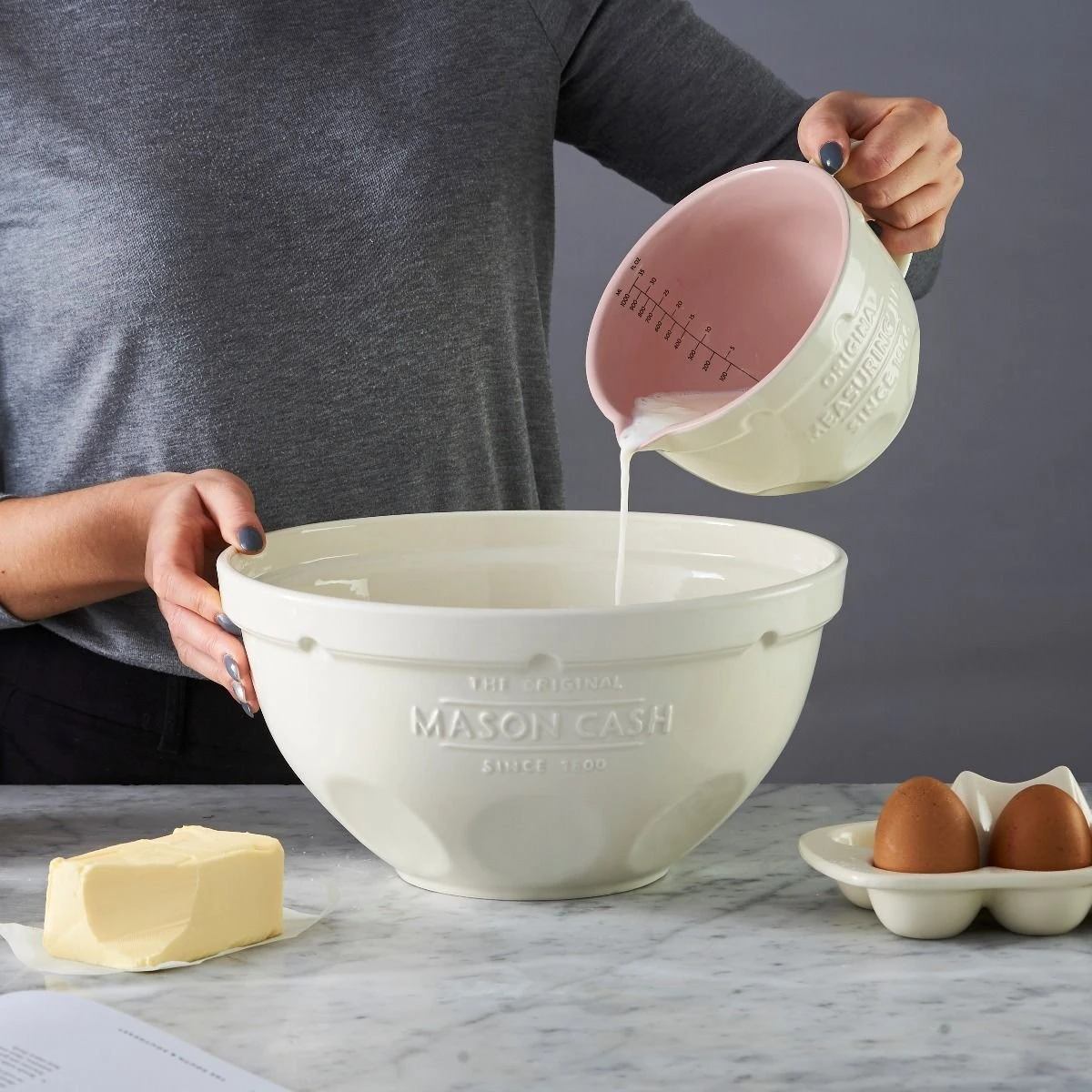 Mason Cash Innovative Kitchen Grip Stand 5.28 Qt Mixing Bowl - Image 4