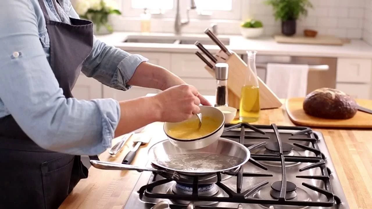 All-Clad Copper Core 5-Ply Bonded Stainless Steel Stock Pot | 8 Qt. - Image 9